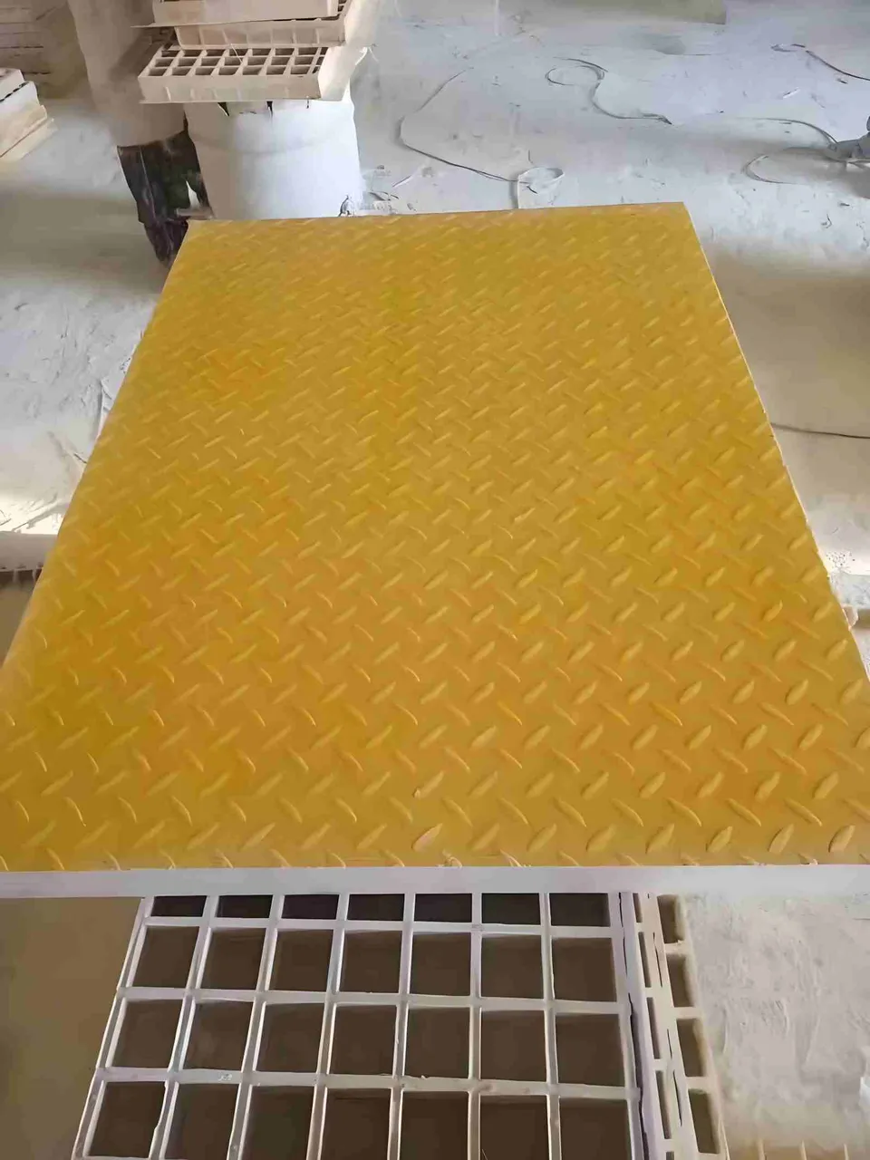 防滑玻璃钢格栅